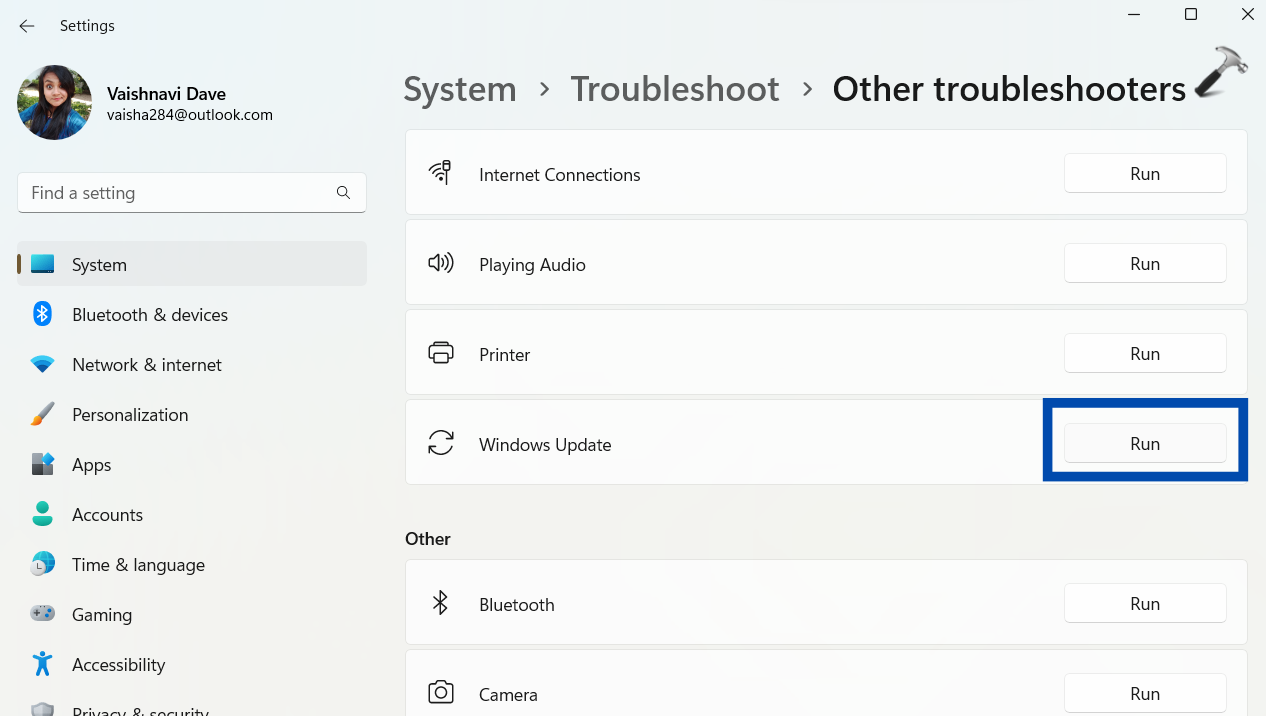 Windows 11 V22H2 update stuck installing or downloading